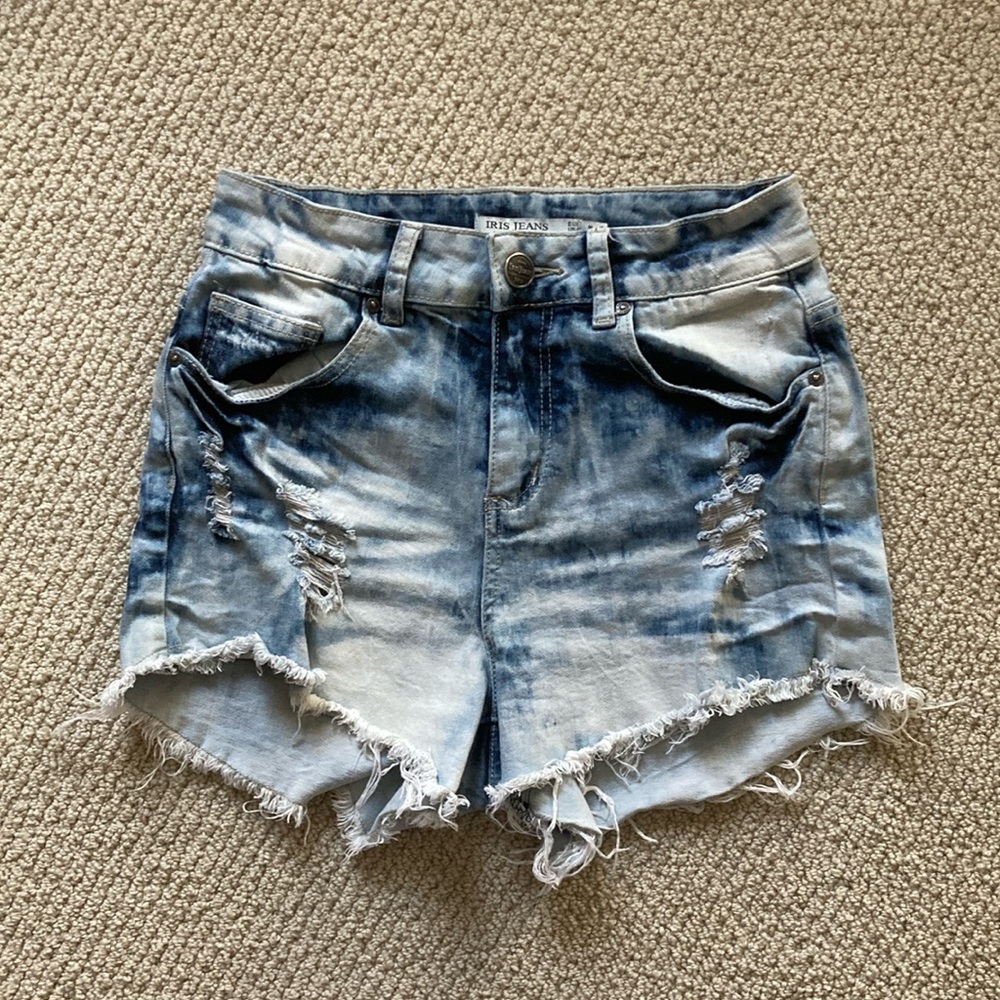 Iris Jeans High Rise Modern Vintage Denim Shorts Size Small Festival 3" EUC